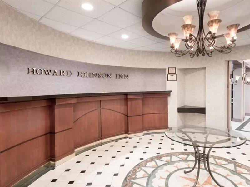 Howard Johnson By Wyndham Newburgh Extérieur photo
