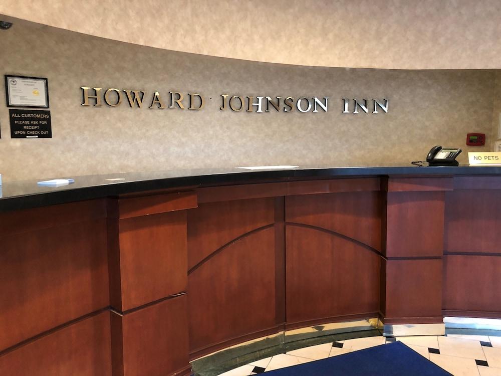 Howard Johnson By Wyndham Newburgh Extérieur photo