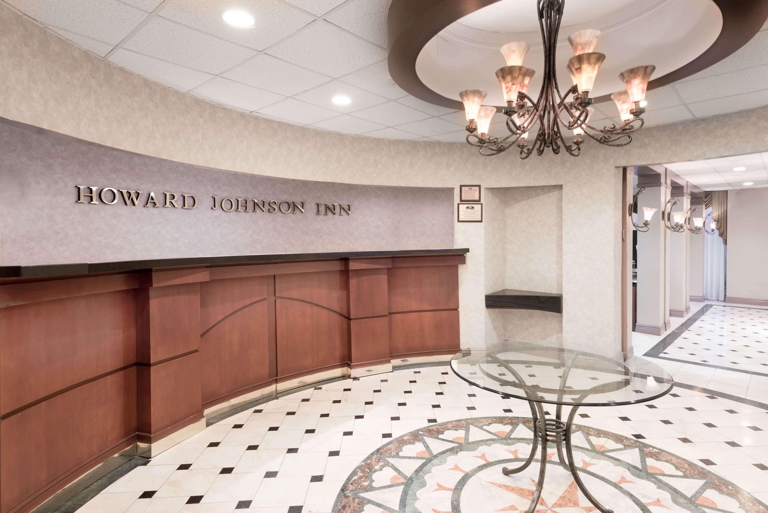 Howard Johnson By Wyndham Newburgh Extérieur photo