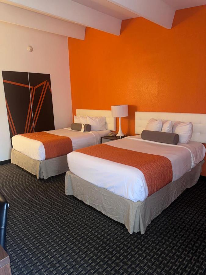 Howard Johnson By Wyndham Newburgh Extérieur photo