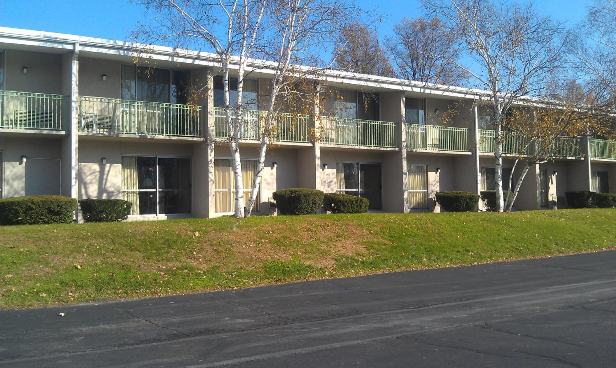 Howard Johnson By Wyndham Newburgh Extérieur photo